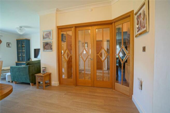 3 bed Bungalow for sale Image 8