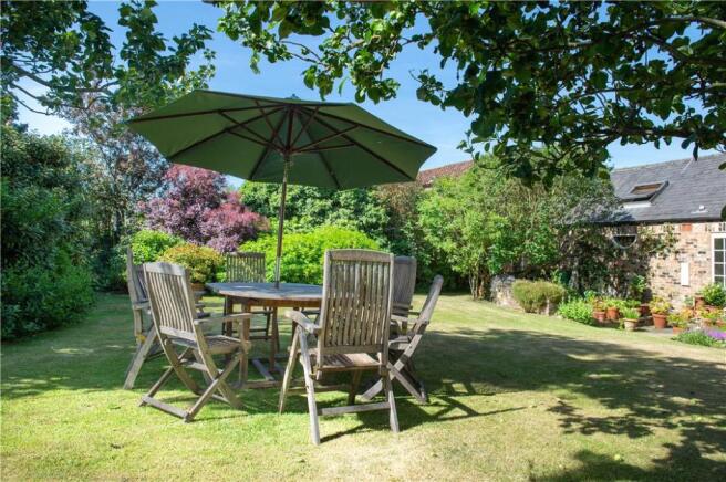 Alfresco Dining