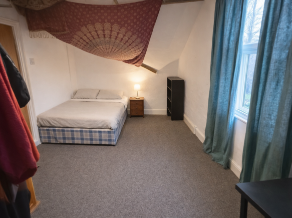 Room 7.png