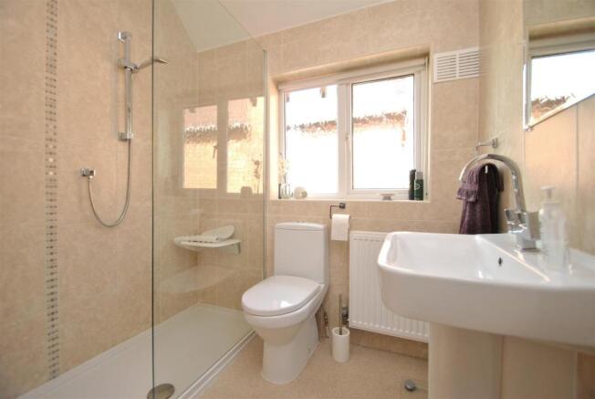 Shower Room.JPG