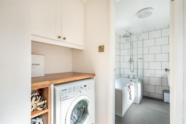 3 bed Town House for sale Image 8