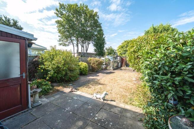Mayfield Avenue, Worle - CUL DE SAC  photo 4