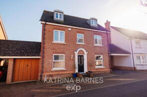 16, Crofters Walk, Braintree CM77 7GP