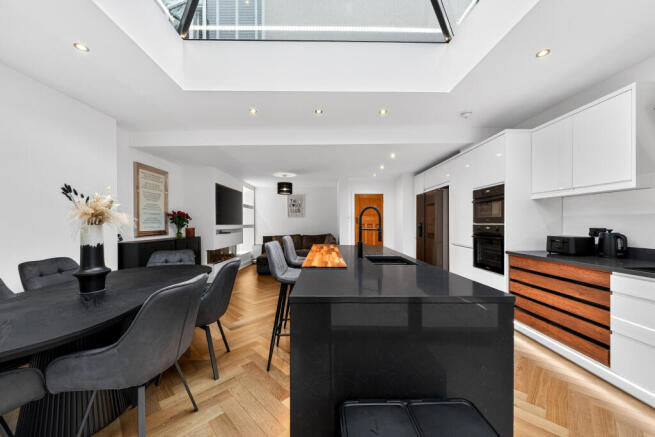 Kitchen/Family Room