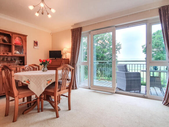 Open plan living/...