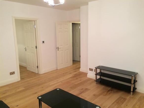Living Room 3.jpg