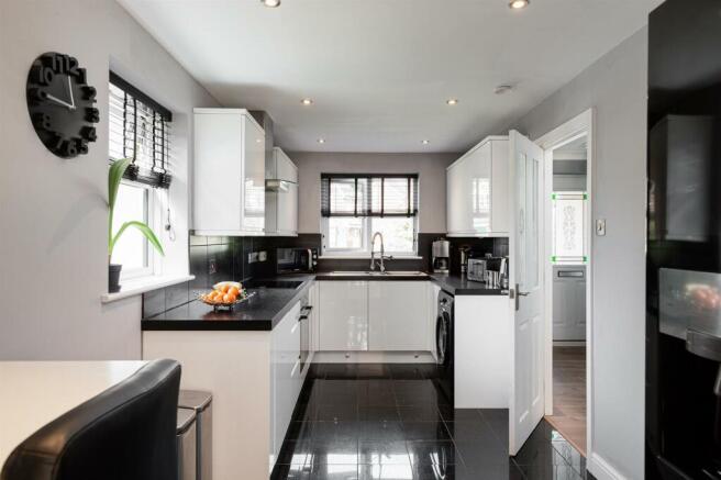 6_greenbank_close_5.jpg