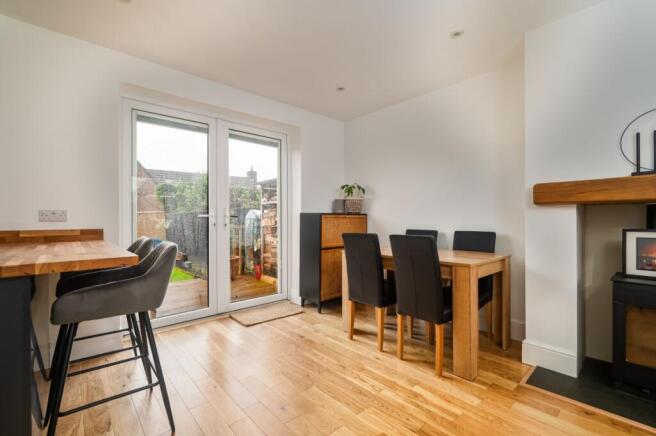 4 bed Semi-Detached for sale Image 10