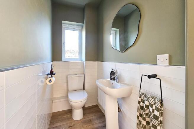 2 bed End of Terrace to rent Image 12