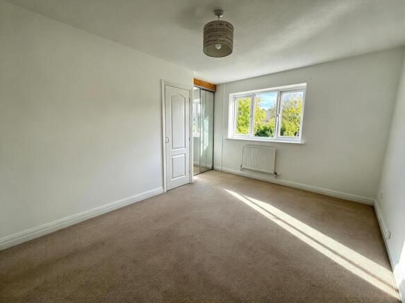 Dunsford Close, Old Town, Swindon photo 4
