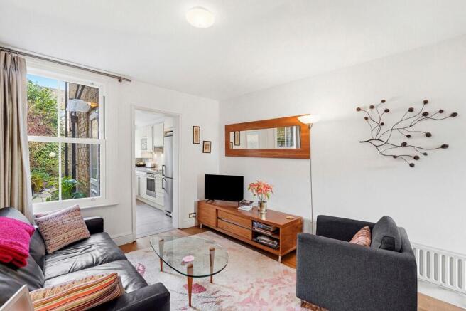 Alexandra Road, Thames Ditton, KT7 photo 4
