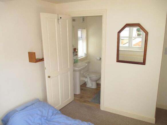 Photo 10