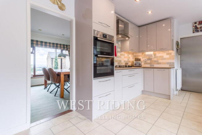 3 bed Detached for sale Image 12