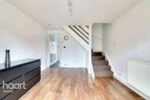 25, Gade Close, Hayes UB3 3PY
