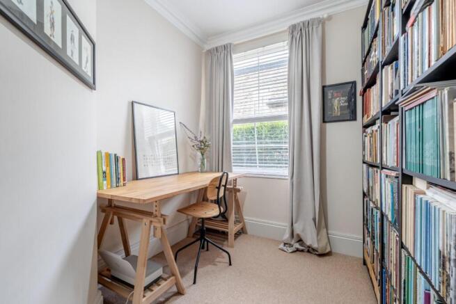 2 bed Apartment for sale Image 9