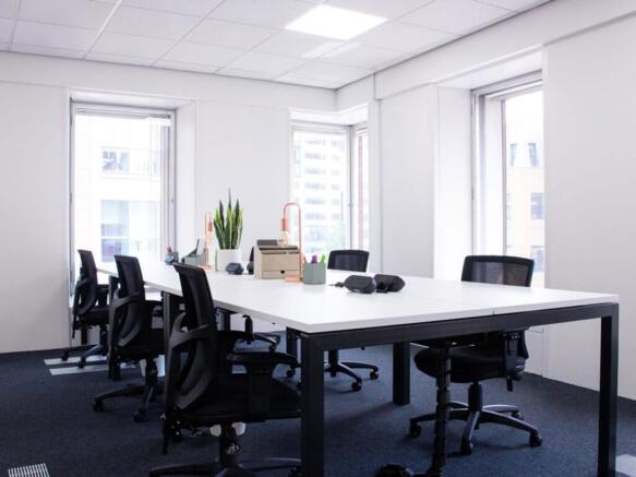 2w_workspace01_4 _002__Photo_4_large.png