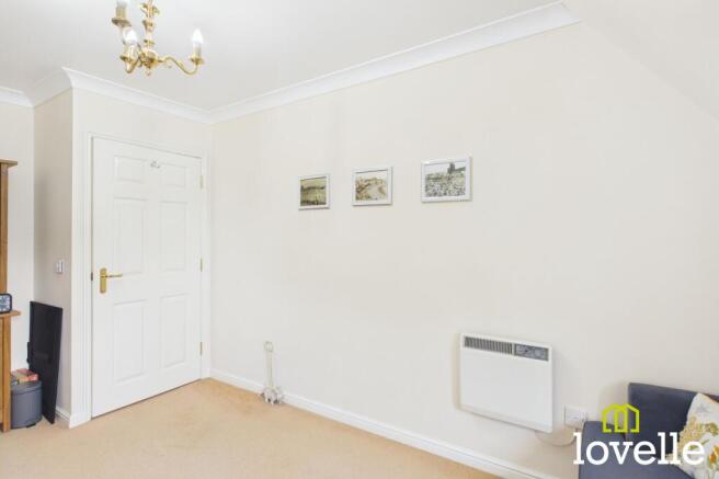 2 bed Flat for sale Image 10