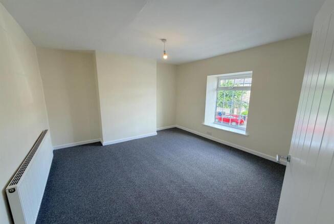 4 bed Terraced to rent Image 6