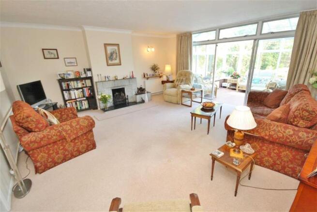 SITTING ROOM