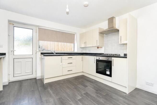 3 bed Semi-Detached for sale Image 5