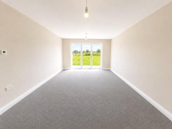 2 bed Bungalow for sale Image 8