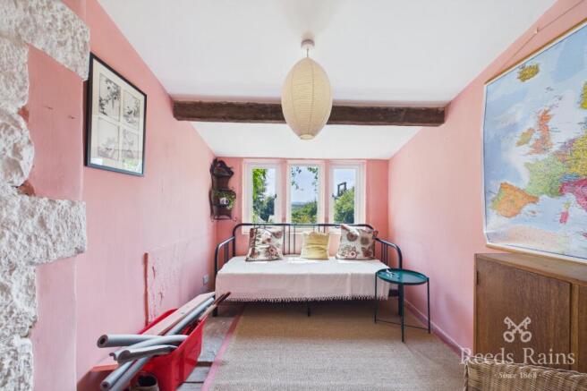 3 bed Terraced for sale Image 8