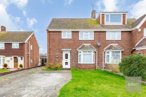 13, Larch Close, Larkfield, Aylesford ME20 6NB