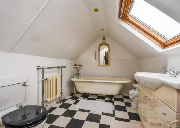 10 Crockington Close-2.jpg