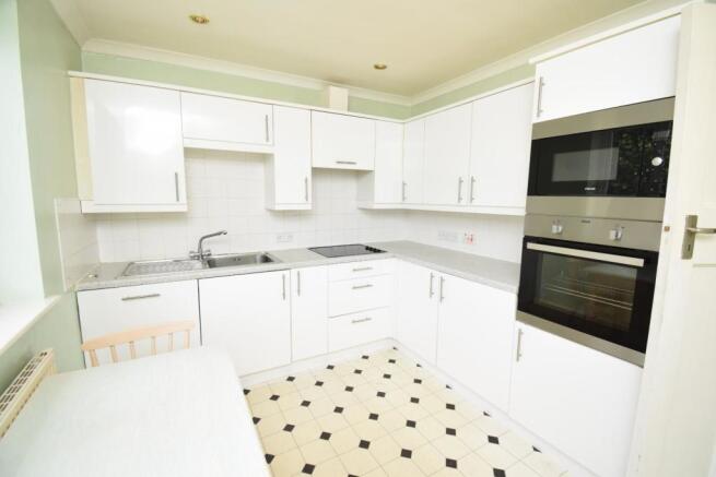 Kitchen.JPG