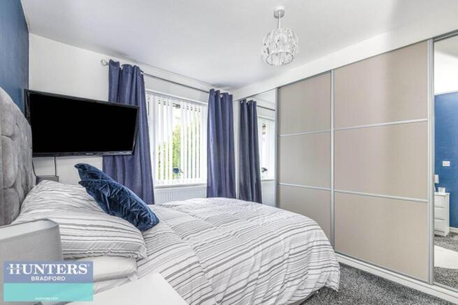 2 bed Semi-Detached Bungalow for sale Image 10