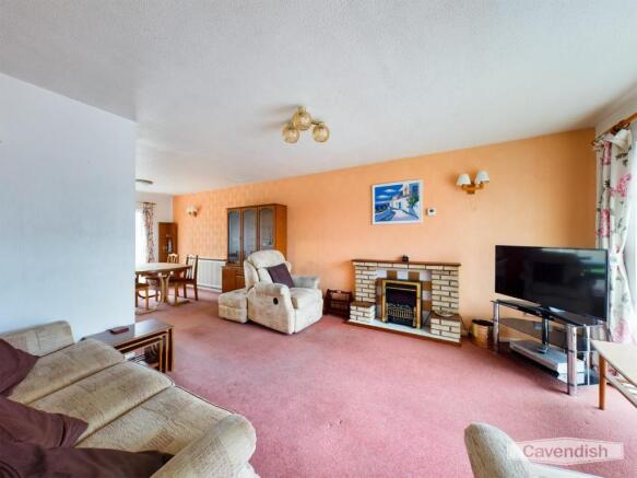 LIVING ROOM/DINING AREA