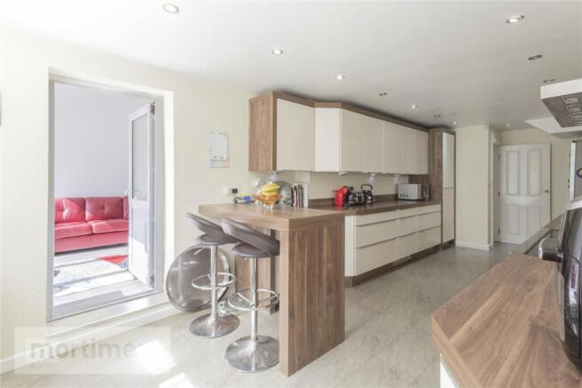 Kitchen/ Breakfast