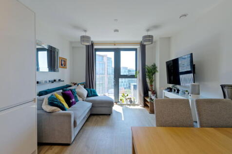 Lakeside Drive, NW10