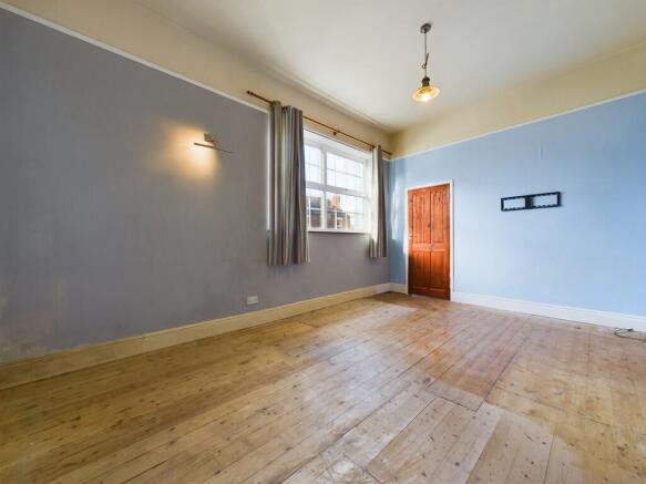 CAM04273G0-PR0038...