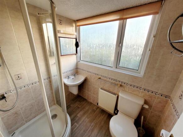 Shower room.jpg