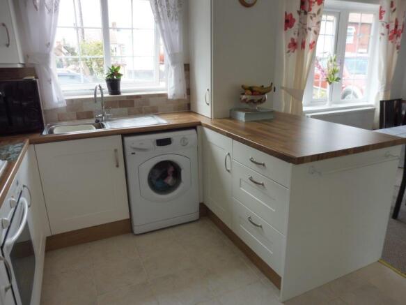 kitchen1.jpg