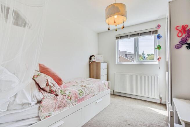 3 bed Terraced for sale Image 7