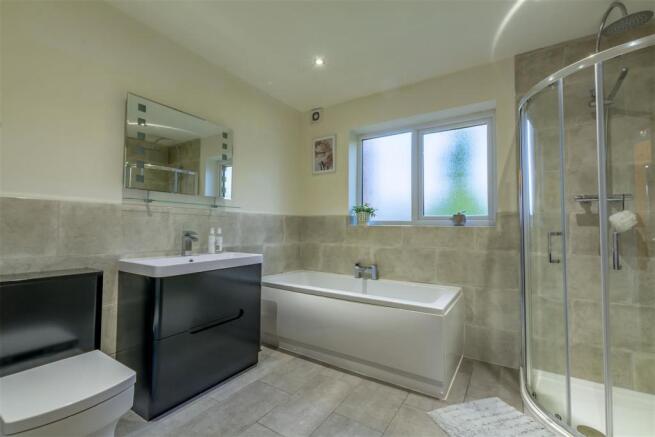 Bathroom (2)-HDR copy.jpg