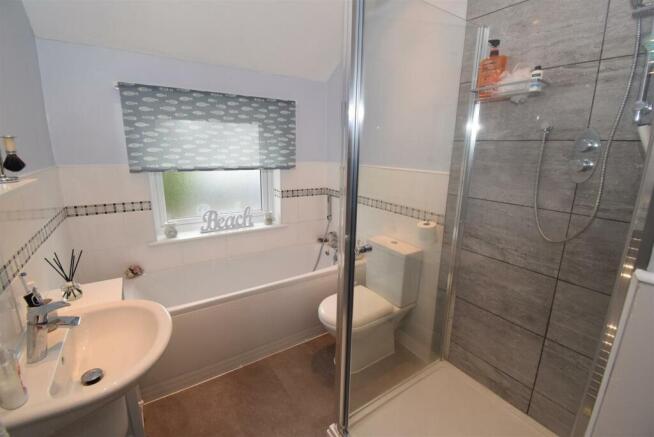 Bath/Shower Room