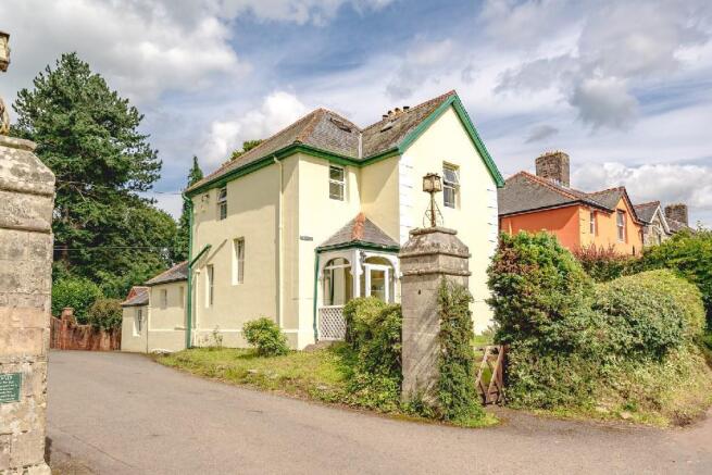 The Lodge, Talgarth.jpg
