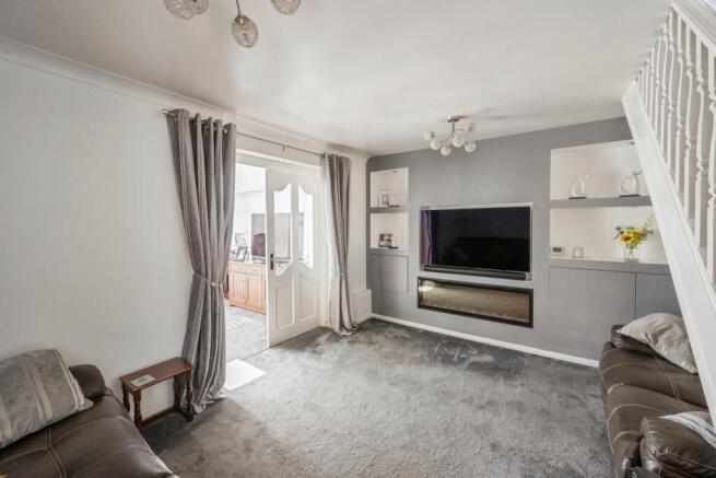 2 bed Detached for sale Image 9