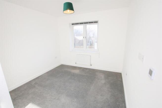 3 bed Semi-Detached to rent Image 10