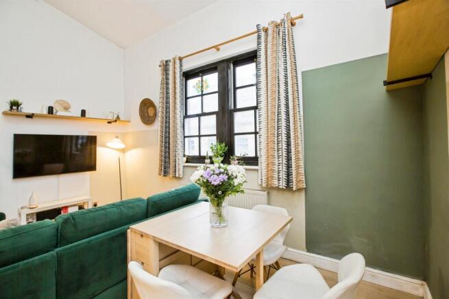 1 bed Apartment for sale Image 8