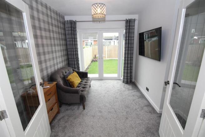 Dining/Sitting Room