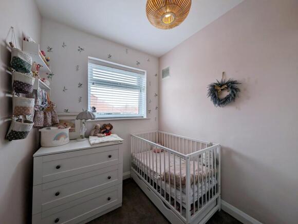 3 bed Semi-Detached for sale Image 9