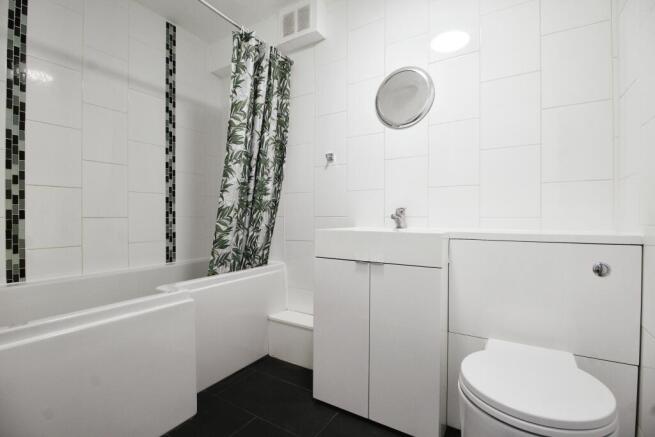 1 bed Apartment to rent Image 6