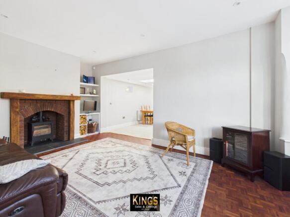 3 bed Semi-Detached for sale Image 4