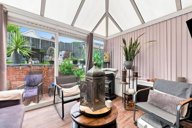 3 bed Terraced for sale Image 8