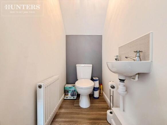 2 bed Semi-Detached to rent Image 7
