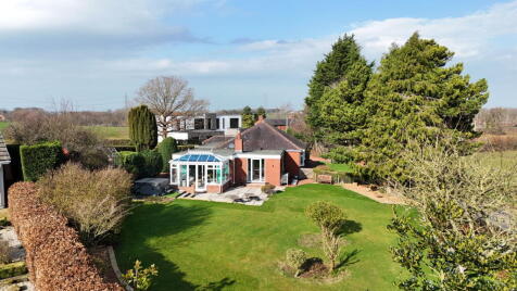 Broomhill, Broomfallen Road, Scotby, Carlisle, CA4 8DG